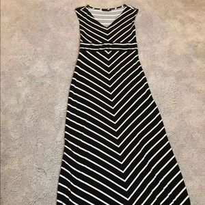 Black and white maxi dress